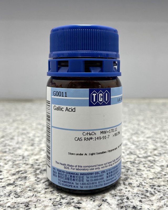 Real photo of TCI reagent bottle G0011 Gallic Acid